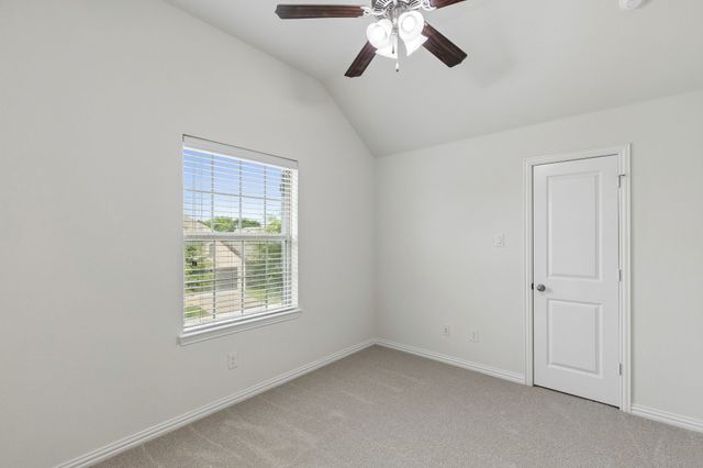 400 Warwick Boulevard, Lewisville, TX 75056