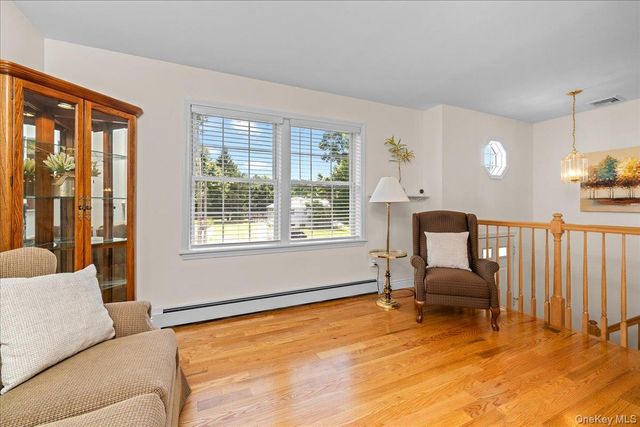 1 S Lynn Street, Warwick, NY 10990