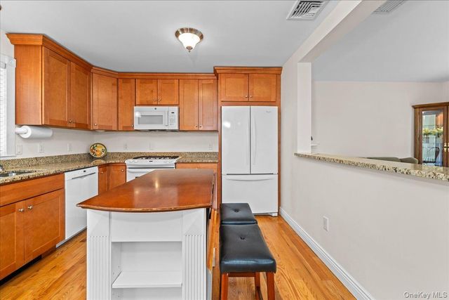 1 S Lynn Street, Warwick, NY 10990
