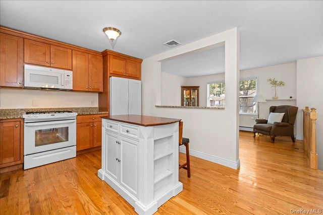 1 S Lynn Street, Warwick, NY 10990