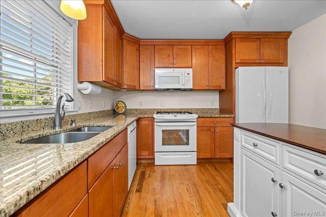 1 S Lynn Street, Warwick, NY 10990
