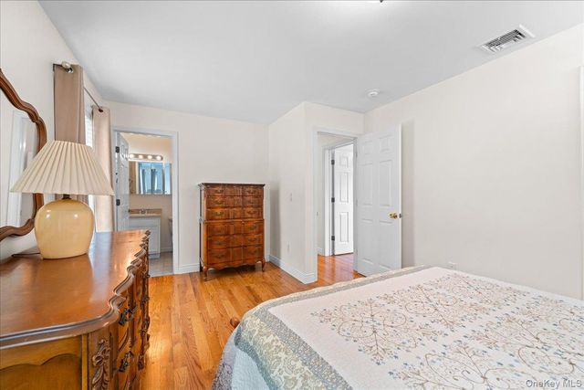 1 S Lynn Street, Warwick, NY 10990