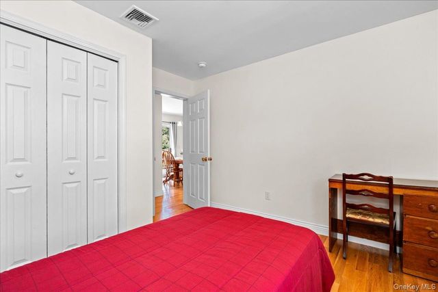 1 S Lynn Street, Warwick, NY 10990