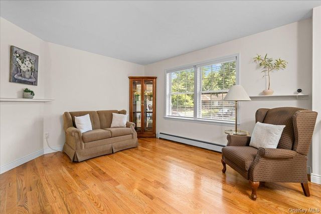 1 S Lynn Street, Warwick, NY 10990