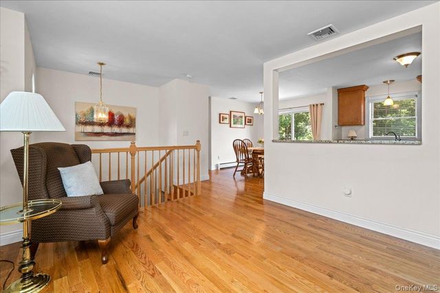 1 S Lynn Street, Warwick, NY 10990