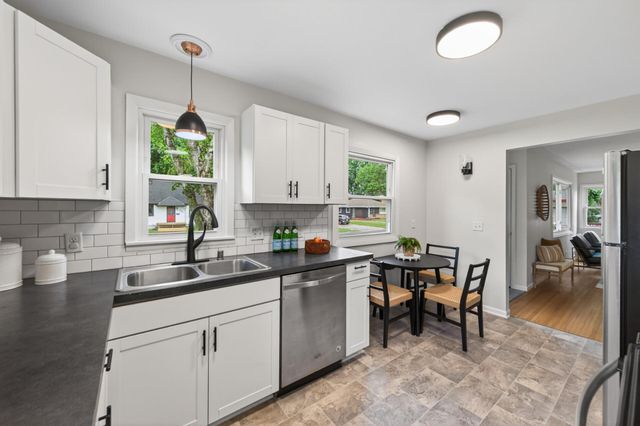 1225 43rd Avenue NE, Columbia Heights, MN 55421