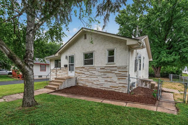1225 43rd Avenue NE, Columbia Heights, MN 55421