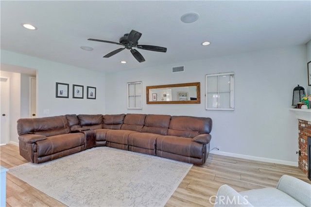 22825 Rumble, Lake Forest (el Toro), CA 92630