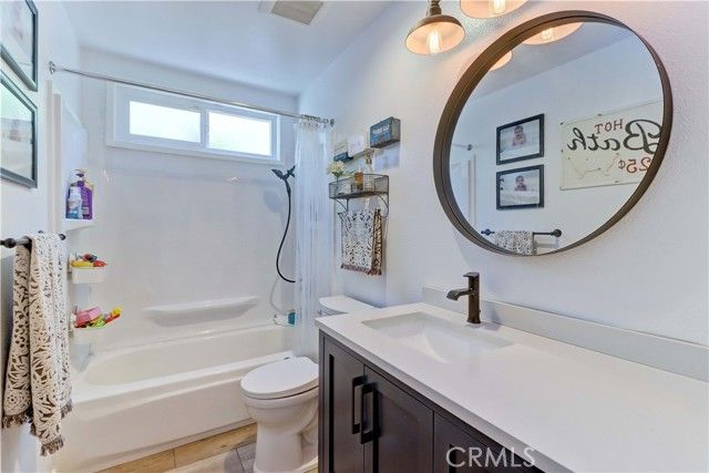 22825 Rumble, Lake Forest (el Toro), CA 92630