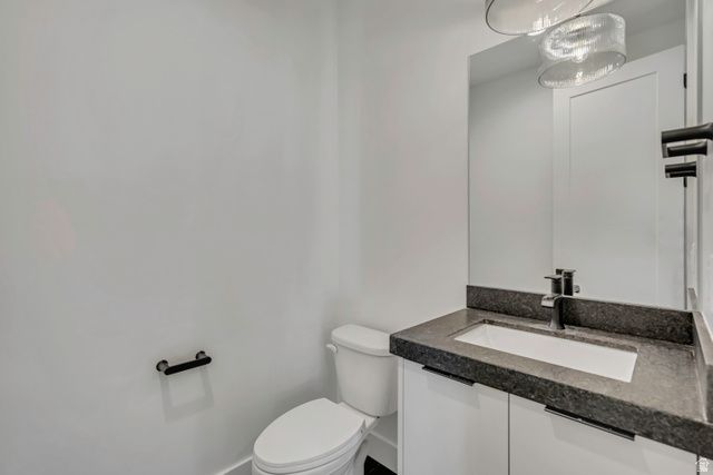 13084 S JJ FARMS LN, Herriman, UT 84096