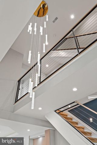 513 SALMON ST, Philadelphia, PA 19125