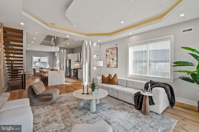 513 SALMON ST, Philadelphia, PA 19125