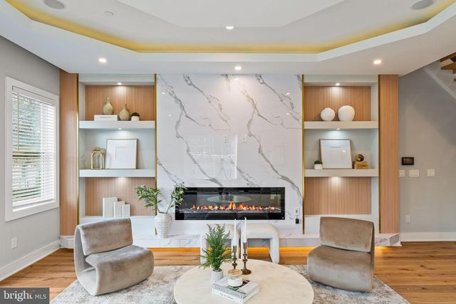 513 SALMON ST, Philadelphia, PA 19125