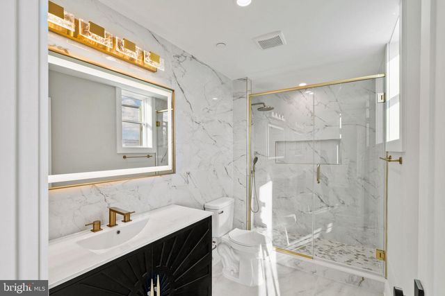 513 SALMON ST, Philadelphia, PA 19125