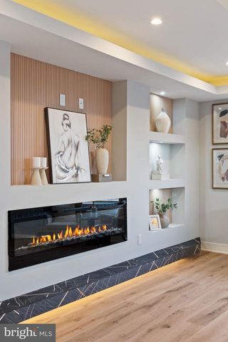 513 SALMON ST, Philadelphia, PA 19125