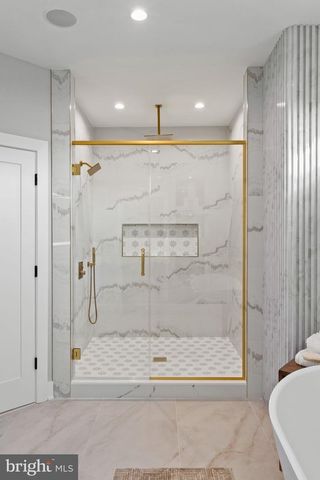 513 SALMON ST, Philadelphia, PA 19125