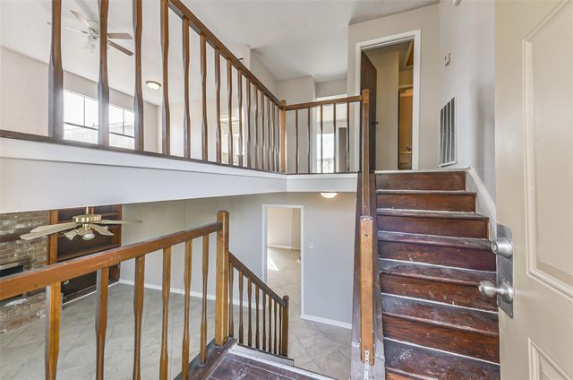16602 Quail Dale Drive, Houston, TX 77489