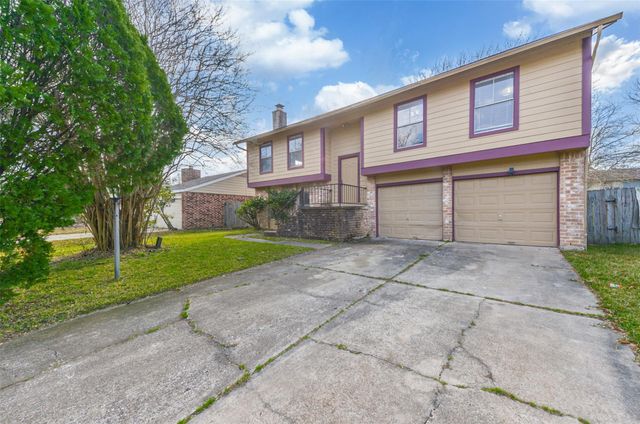 16602 Quail Dale Drive, Houston, TX 77489