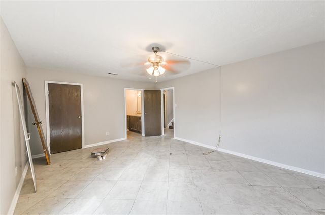 16602 Quail Dale Drive, Houston, TX 77489