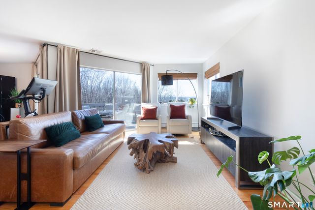 675 Townsend Avenue 157, New Haven, CT 06512