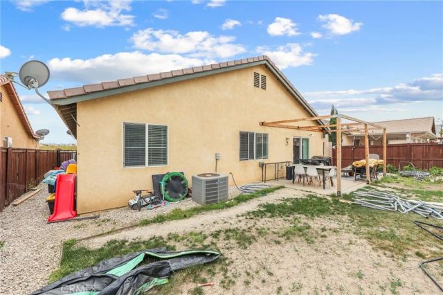 11672 Dos Palmas, Victorville, CA 92392