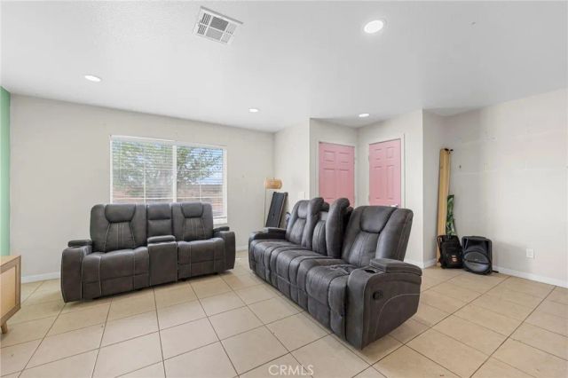 11672 Dos Palmas, Victorville, CA 92392