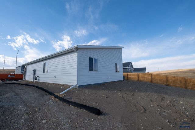 318 N VALLEY DR, Rapid City, SD 57703