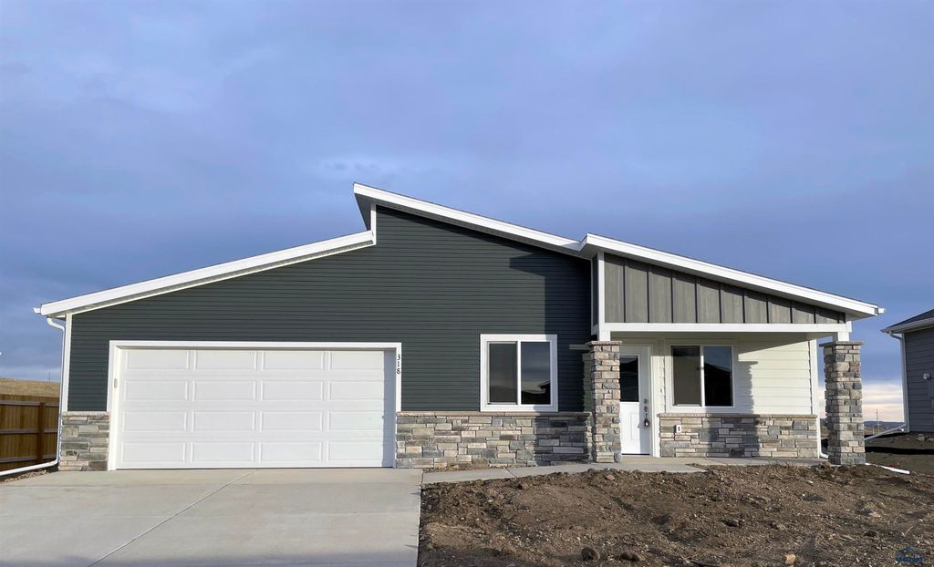 318 N VALLEY DR, Rapid City, SD 57703
