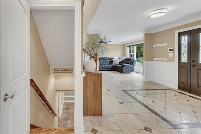 7 Sorrel Court, Lemont, IL 60439