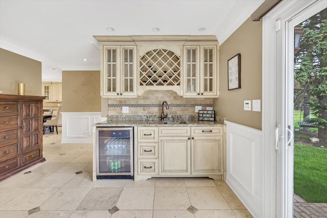 7 Sorrel Court, Lemont, IL 60439