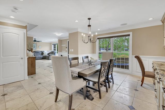 7 Sorrel Court, Lemont, IL 60439