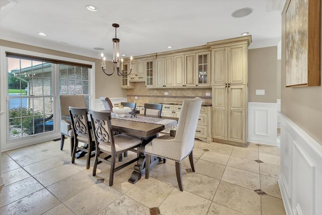 7 Sorrel Court, Lemont, IL 60439