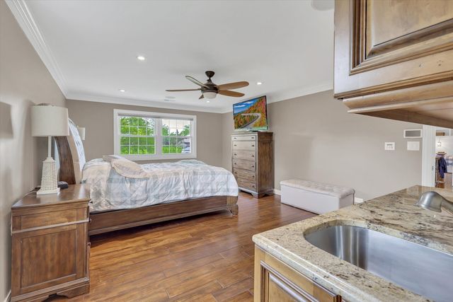 7 Sorrel Court, Lemont, IL 60439