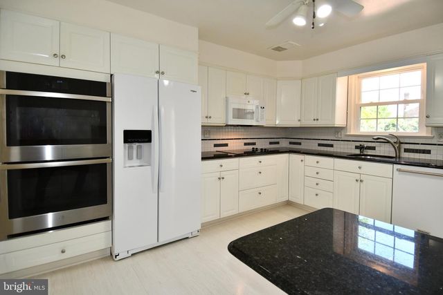 7109 RADNOR RD, Bethesda, MD 20817