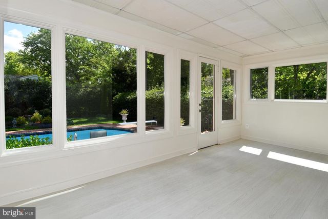 7109 RADNOR RD, Bethesda, MD 20817