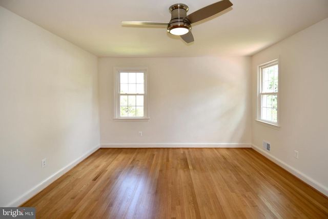 7109 RADNOR RD, Bethesda, MD 20817