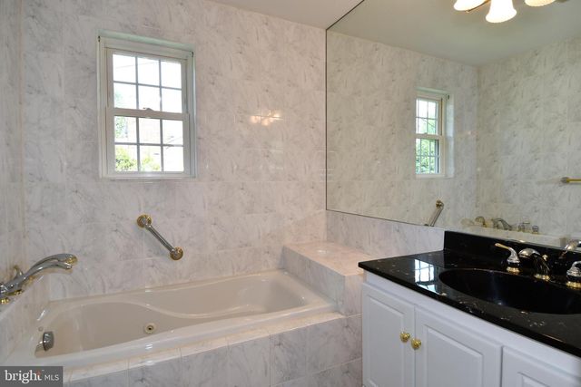 7109 RADNOR RD, Bethesda, MD 20817