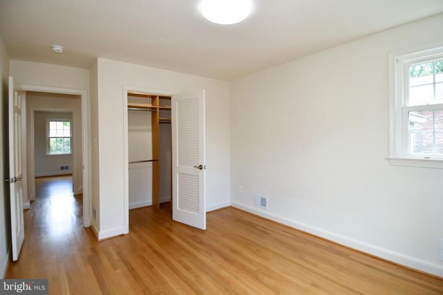 7109 RADNOR RD, Bethesda, MD 20817