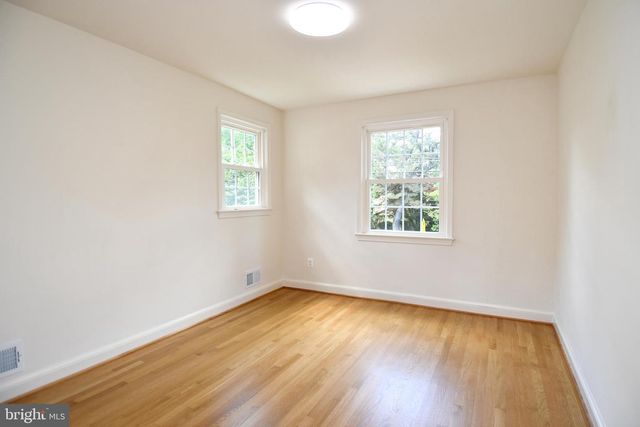 7109 RADNOR RD, Bethesda, MD 20817