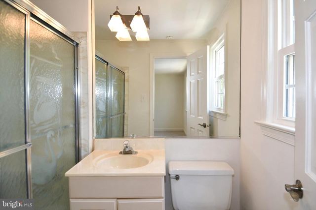7109 RADNOR RD, Bethesda, MD 20817