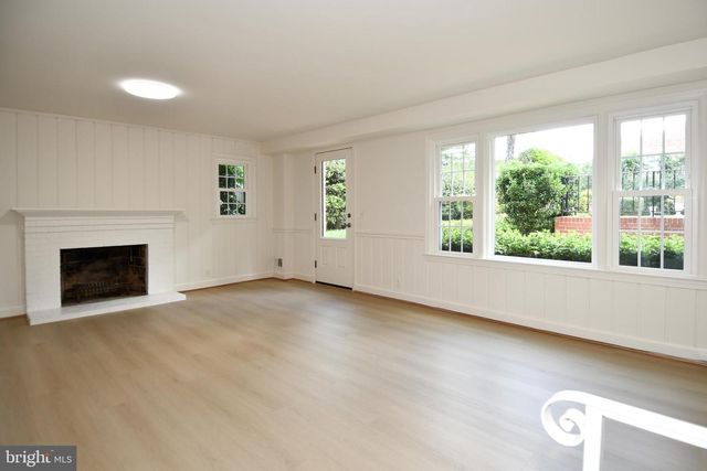 7109 RADNOR RD, Bethesda, MD 20817