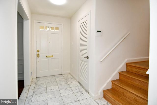 7109 RADNOR RD, Bethesda, MD 20817