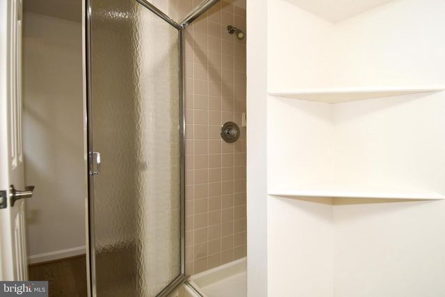 7109 RADNOR RD, Bethesda, MD 20817