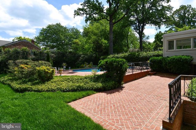 7109 RADNOR RD, Bethesda, MD 20817