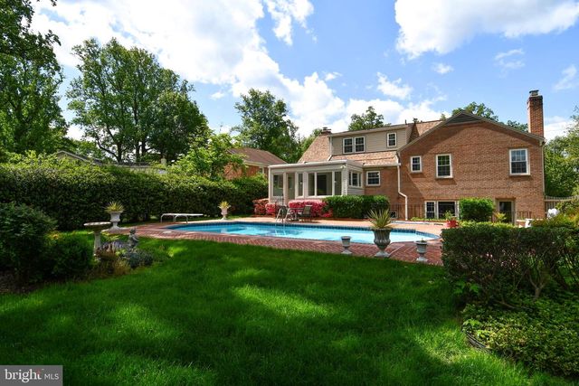 7109 RADNOR RD, Bethesda, MD 20817