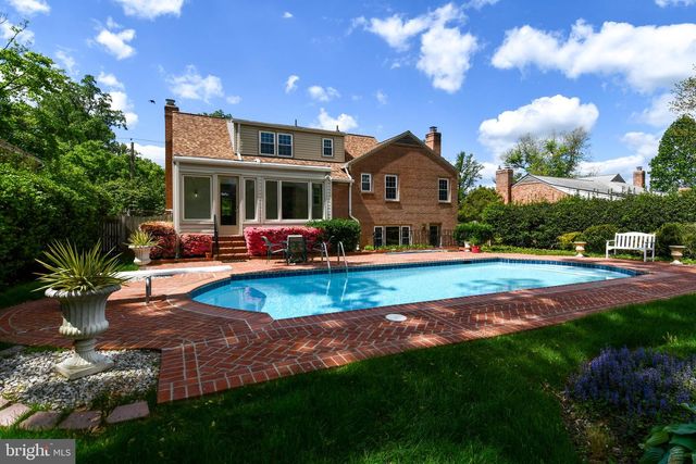 7109 RADNOR RD, Bethesda, MD 20817