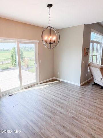 5572 Eagles Landing Drive, Oregon, OH 43616