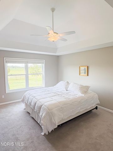5572 Eagles Landing Drive, Oregon, OH 43616
