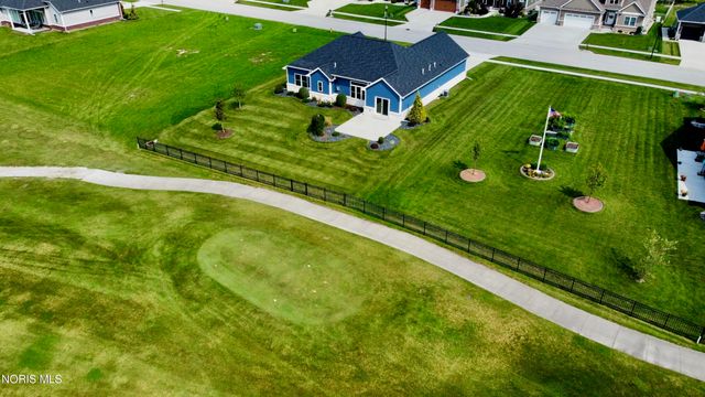 5572 Eagles Landing Drive, Oregon, OH 43616