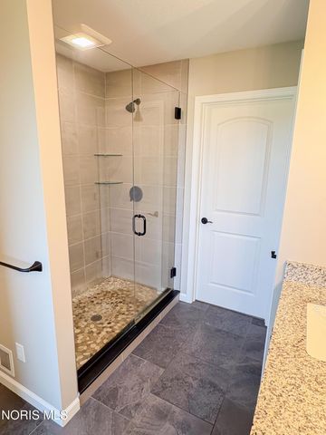 5572 Eagles Landing Drive, Oregon, OH 43616